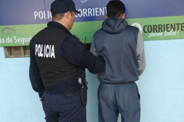 La Policía recuperó una motocicleta sustraída y aprehendió a un menor de 17 años