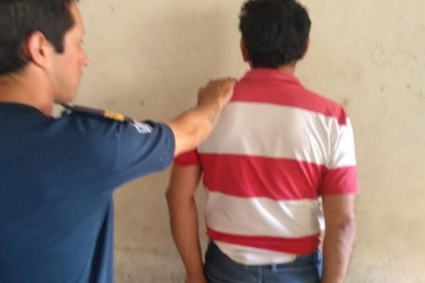 La Policía detuvo a un hombre vinculado a un supuesto ilícito