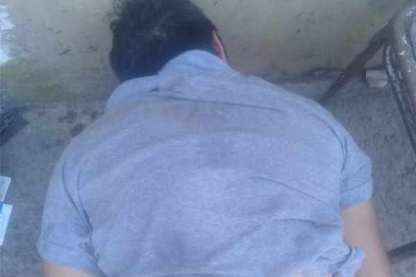 Amenazó con matar a su familia