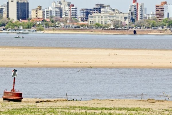 Unos 180 camiones con combustible llegan para abastecer a Corrientes y Chaco