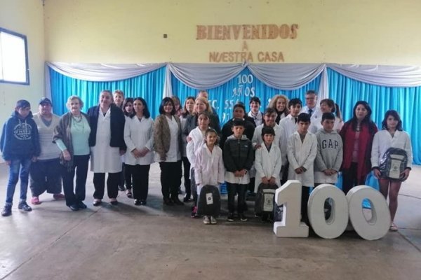 Alvear: La escuela siniestrada por incendio  intencional celebró 100 años de servicio
