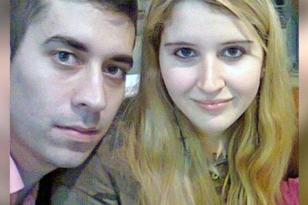 Condenaron a dos hermanastros por matar a sus padres