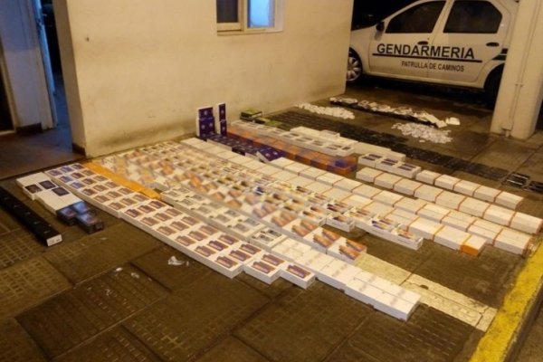 Corrientes: Ocultaban celulares dentro de un doble fondo en un ómnibus
