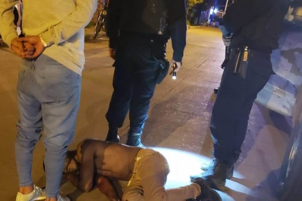 Corrientes: Jóven apuñalado cae frente a policías