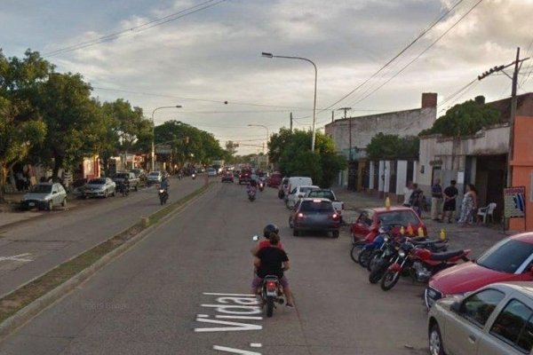 Corrientes: Un hombre se encuentra grave tras ser arrastrado por un motociclista