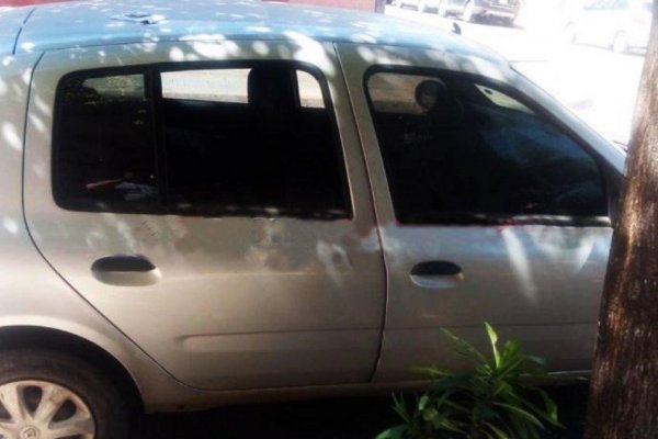 Corrientes: Olvidó de levantar la ventanilla de su auto con una suma de dinero adentro