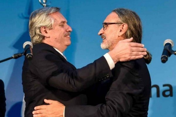 En edición especial del Boletín Oficial un día sábado, el gobierno anunció aumentos en las retenciones