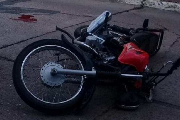 Un joven motociclista murió tras sufrir fractura de cráneo