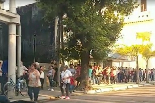 Goya: jubilados, pensionados y beneficiarios de AUH sufren el colapso bancario