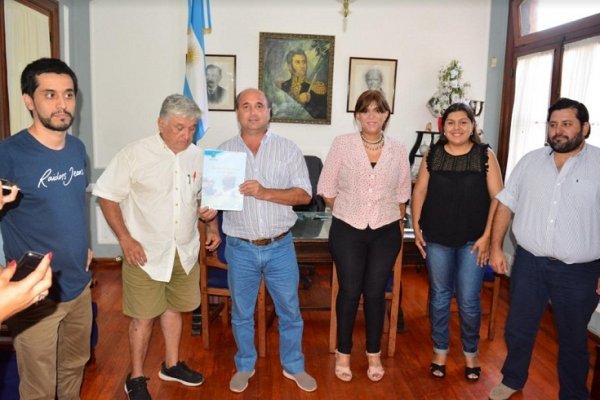 Mercedes cada vez mas cerca del carnaval 2020