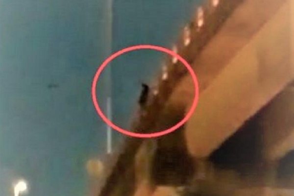 Otro intento de suicidio en la mitad del Puente Gral. Belgrano