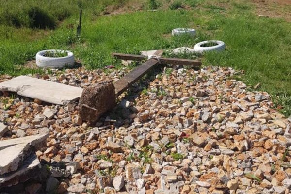 Santo Tomé: Destruyeron el espacio homenaje a María Helena