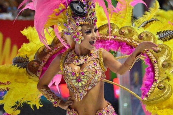 Los carnavales barriales vuelven a las calles correntinas