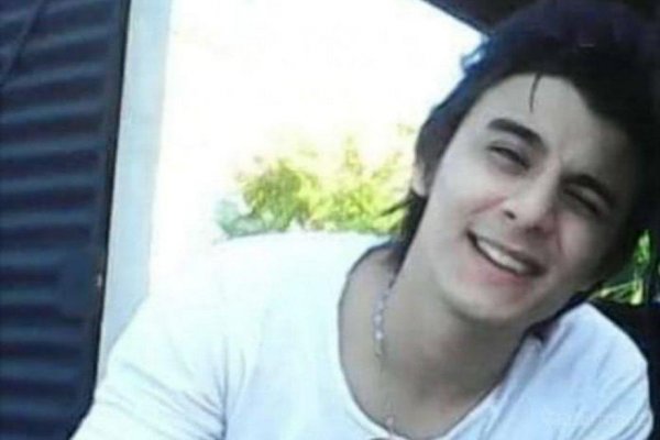 Corrientes: Piden colaboración a otras fuerzas para hallar el cuerpo del joven que se cayó al Paraná