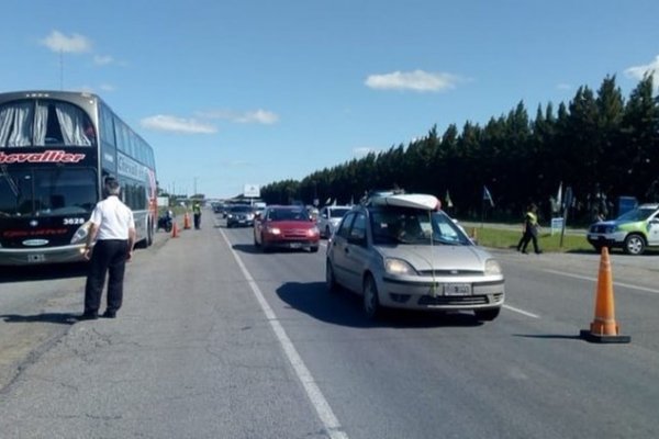 Detuvieron a dos choferes de un micro que viajaba de Mar del Plata a Retiro por consumir cocaína