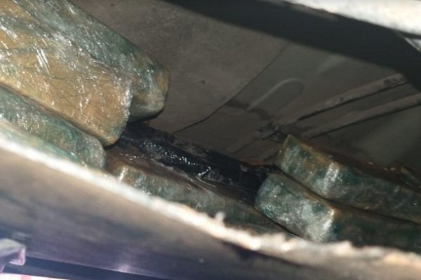 Misiones: Acondicionó un doble fondo en el vehículo para ocultar 28 kilos de marihuana
