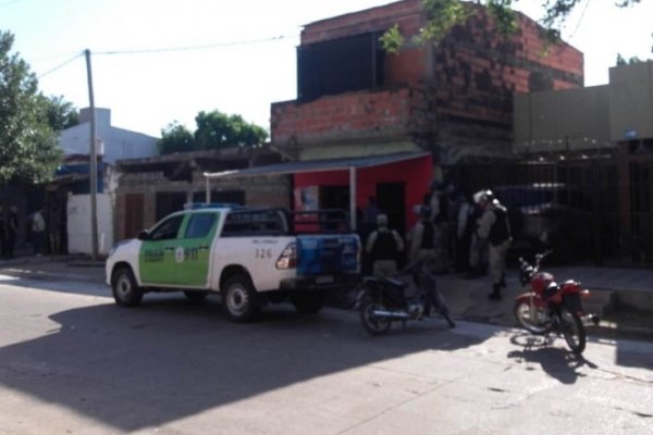 Allanamientos y demorados por robos