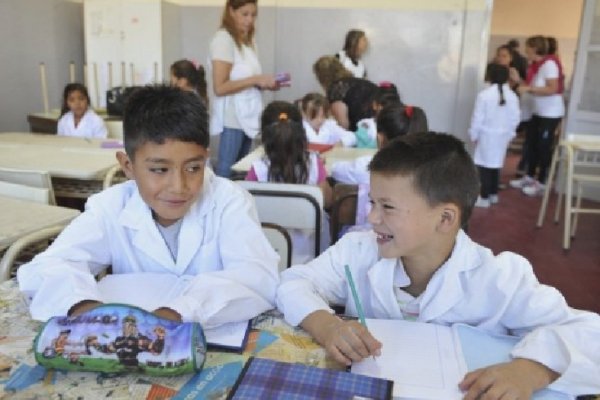 Anunciaron el aumento de la ayuda escolar por hijo