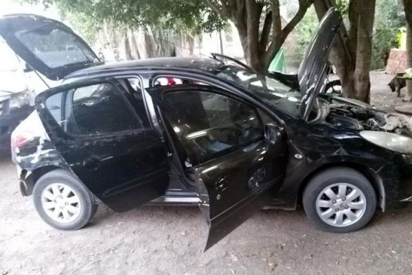 Corrientes: Intentó fugarse con 14 kilos de marihuana en su auto