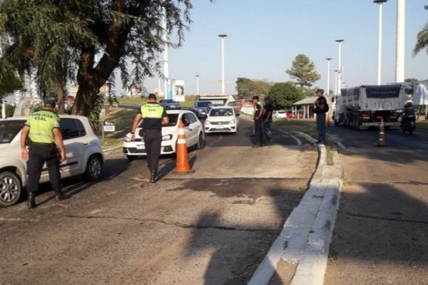 Correntinos y chaqueños se movilizan por la apertura del puente