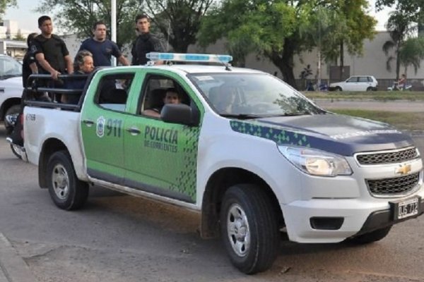 Atacan a piedrazos una sede policial en plena cuarentena