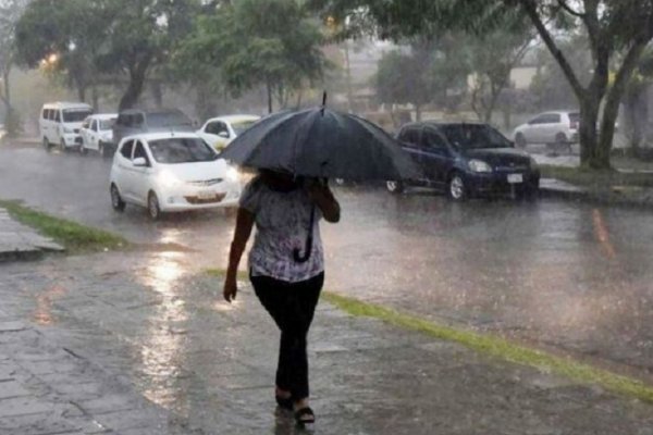 Anticipan un fin de semana con altas temperaturas y lluvias