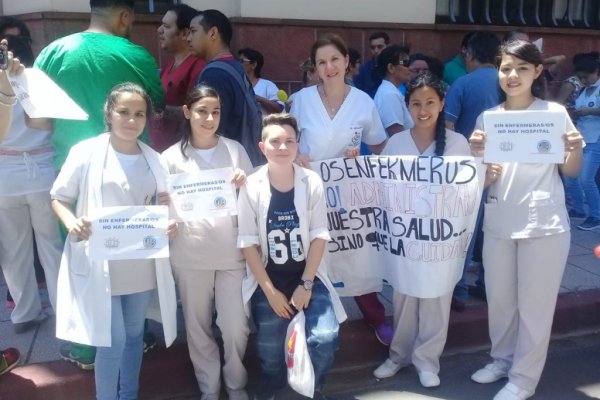 Corrientes: Enfermeras solicitan cobrar el adicional de $10 mil pesos