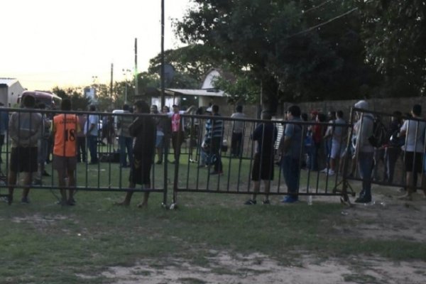 Cuarentena: Varios demorados, algunos por jugar al fútbol