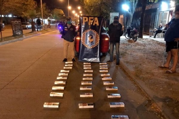 Corrientes: Policía Federal secuestró más de 300 atados de cigarrillos de contrabando