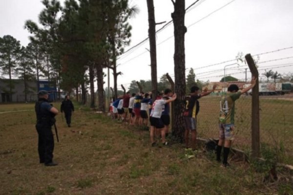 Bella Vista: 15 detenidos por jugar al fútbol en cuarentena