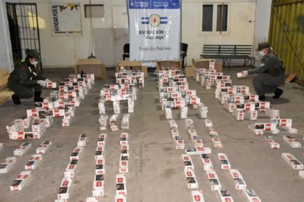 Corrientes: Descubren cigarrillos ilegales en 77 encomiendas