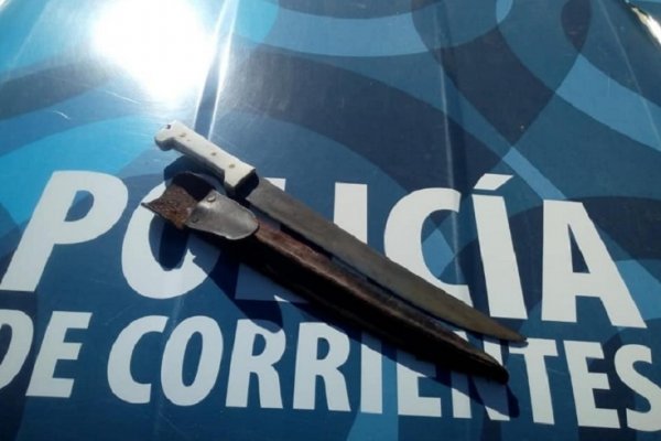 Alvear: Hamburguesero atacado a piñas y robado por clientes