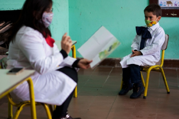 Uruguay inició la segunda fase del regreso a clases: 480.000 alumnos están habilitados para volver a las aulas