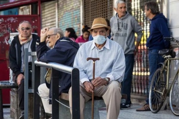 Aumentarán un 15% las jubilaciones, pensiones y planes sociales a partir de junio