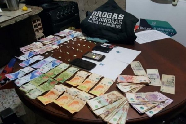 Allanamiento: Secuestran cocaína, dinero y una motocicleta