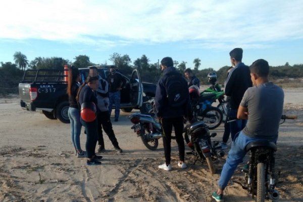 Policías pusieron fin a un evento de carreras clandestinas