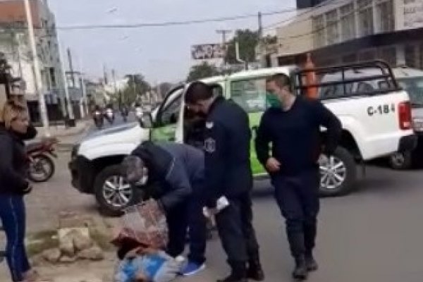 Corrientes: Un auto embistió a una bicicleta y a una moto y se dió a la fuga