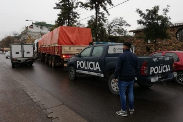 Con 27 kilos de cocaína, detuvieron en Mendoza a un camionero correntino