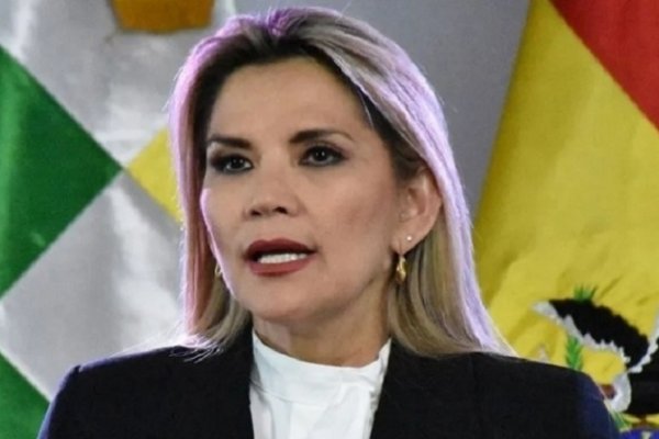 La presidenta de Bolivia, Jeanine Áñez, tiene coronavirus
