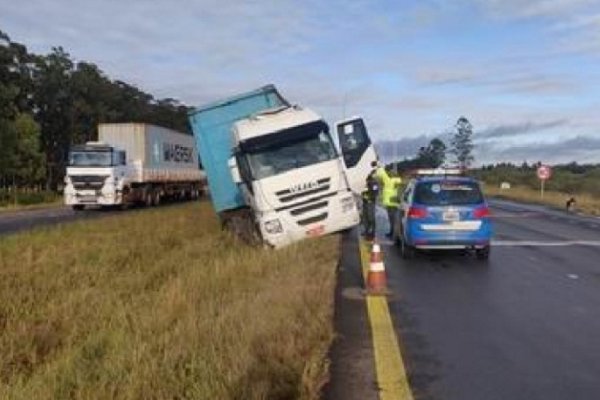 Ruta 14: Camionero alcoholizado atropelló los conos de un control de Gendarmería en Corrientes