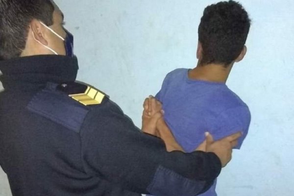 Vecinos demoraron a un ladrón en el barrio Fray José de la Quintana