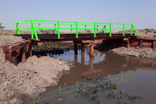 Construyeron un puente entre paraje Carbajal y Herlitzka