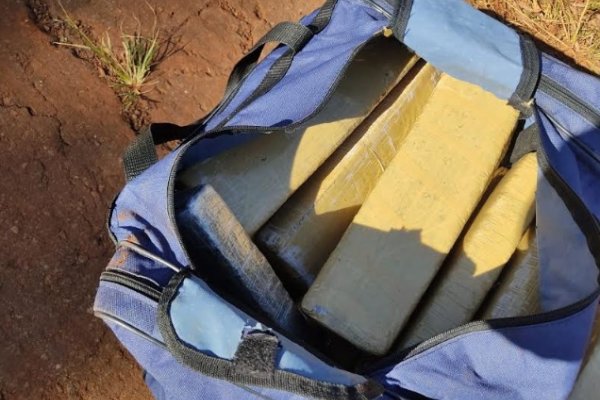Misiones: Intentan deshacerse de un bolso con 14 kilos de marihuana