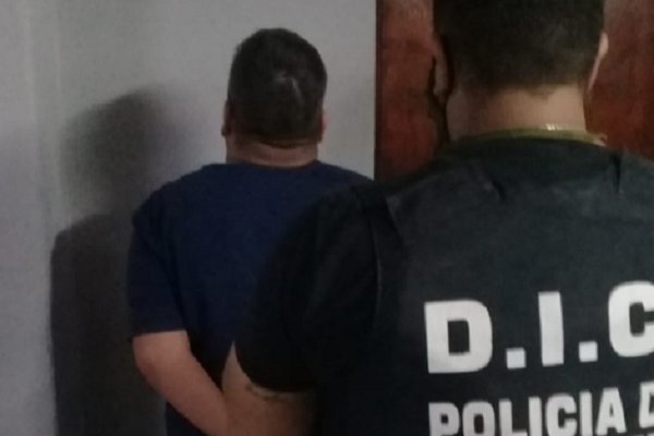 Detuvieron a uno de los delincuentes que vestido de policía asaltó a una pareja