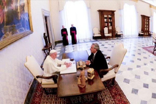 Alberto Fernández habló con el Papa Francisco y agradeció su apoyo en la negociación con los bonistas de Wall Street