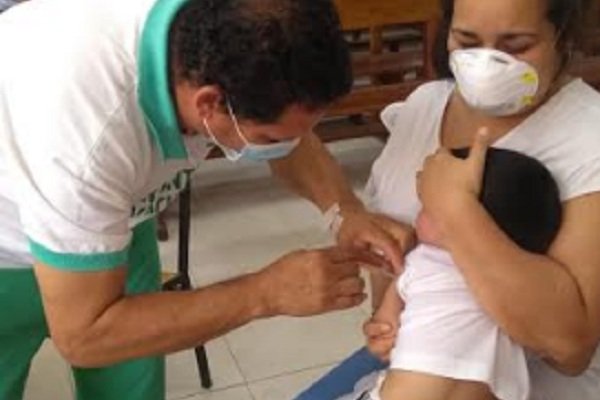 Campaña de vacunación en el barrio Juan de Vera