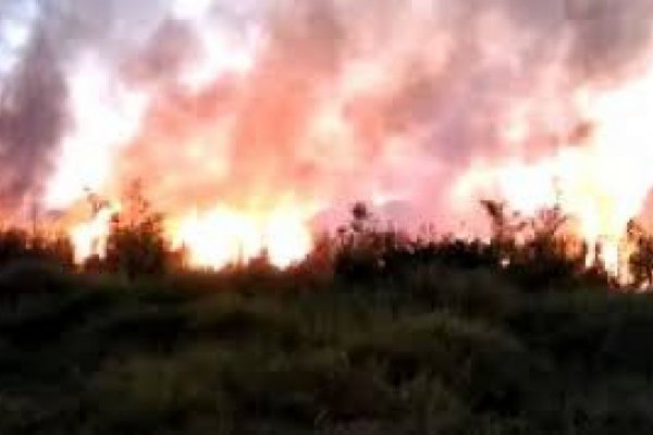 Bomberos pudieron controlar un incendio que pudo ser fatal