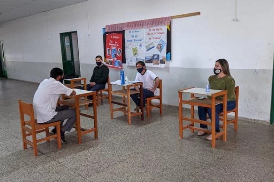 Corrientes: Reabrieron los colegios para tomar exámenes