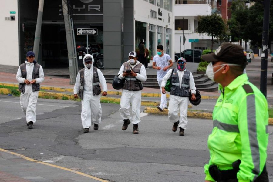 Ecuador creó "Escuadrones Covid" para evitar un nuevo caos mortuorio