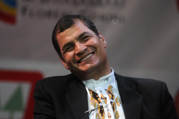 Rafael Correa será candidato a vicepresidente de Ecuador